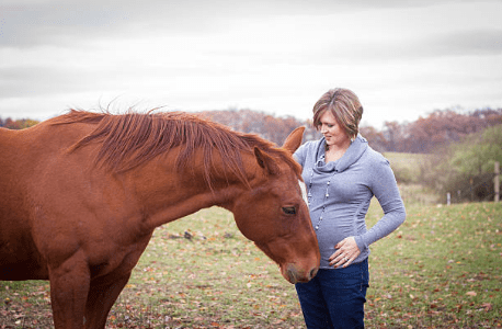 horse-riding-while-pregnant-2