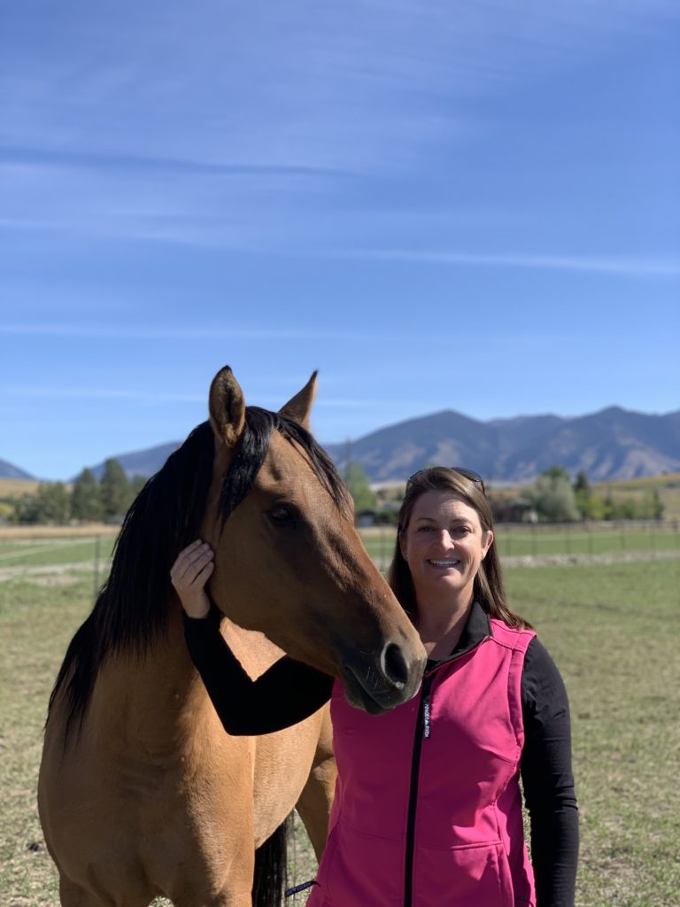 stacie boswell with her horse