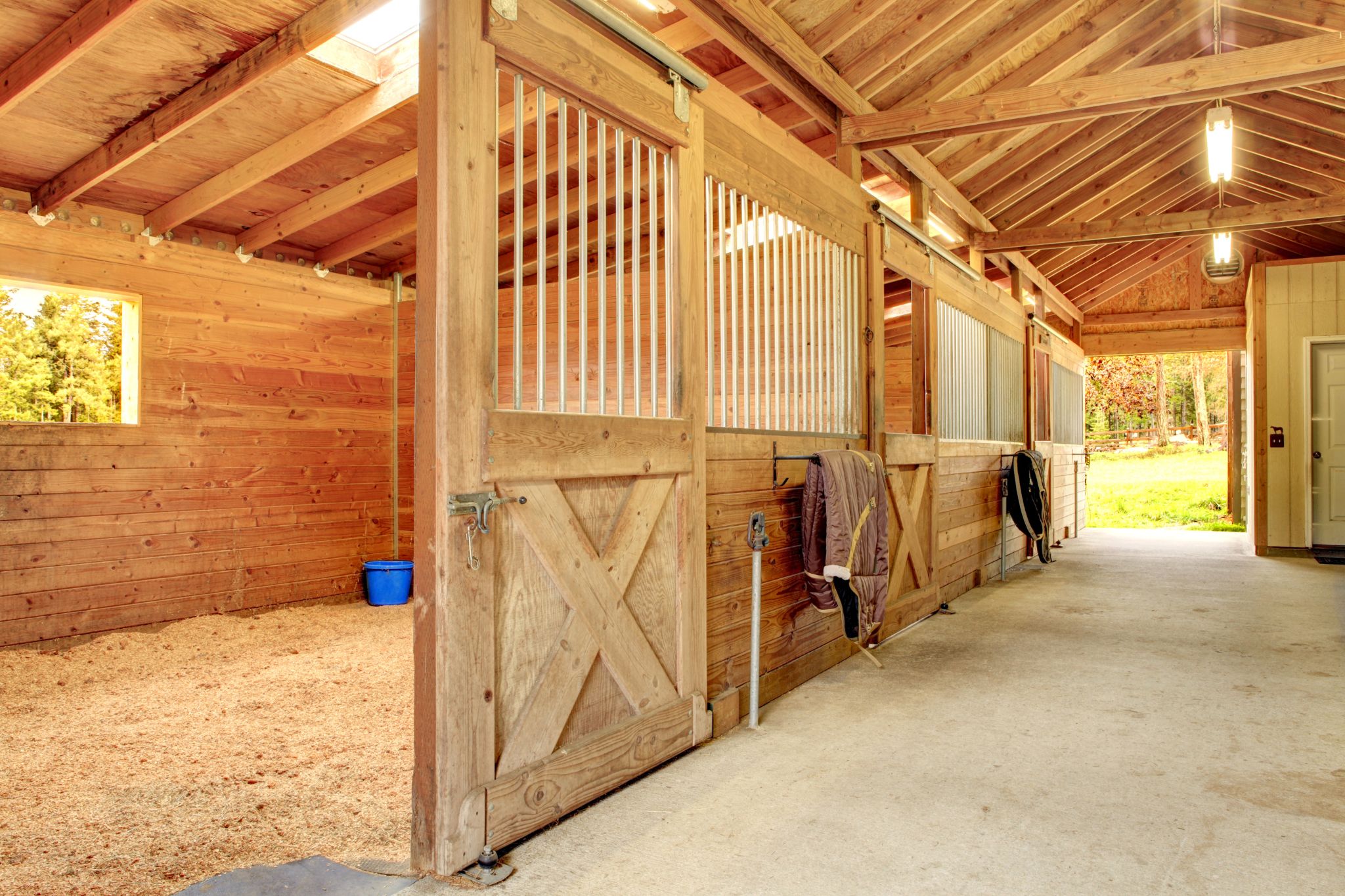 best-no-worries-barn-flooring-for-aisles-tack-rooms-etc-horse-rookie