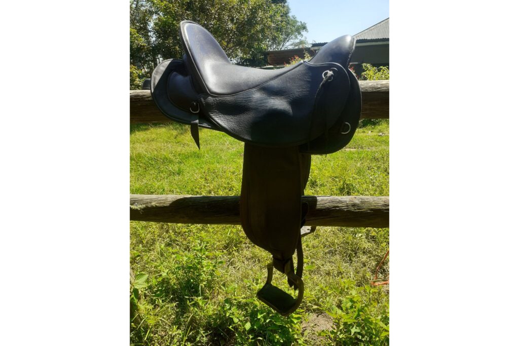 leon liversage saddle
