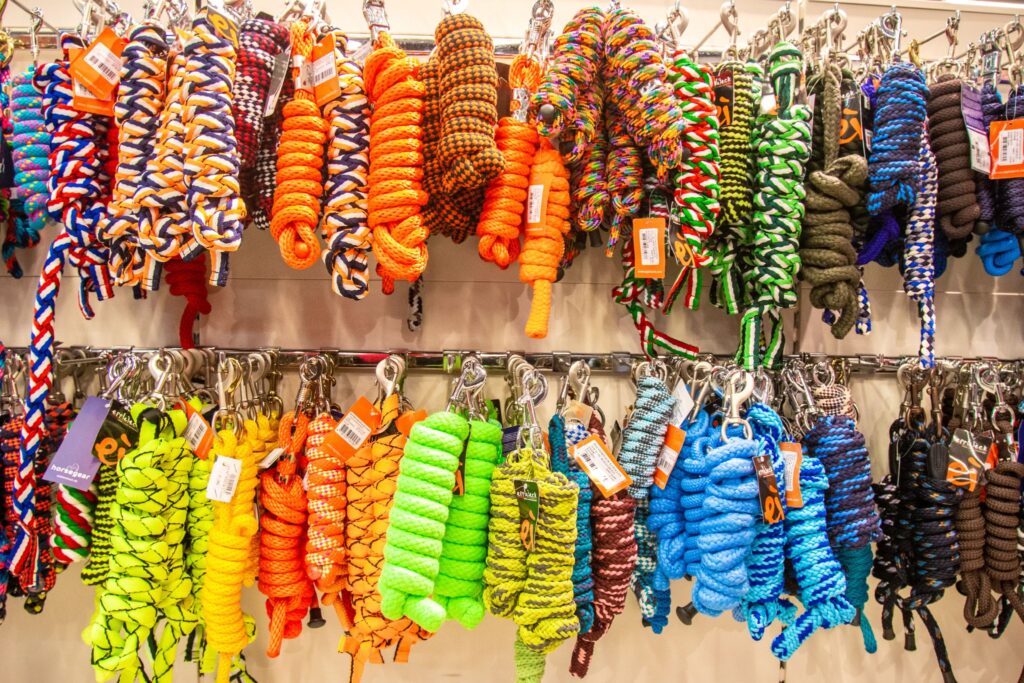 various colors of lead ropes